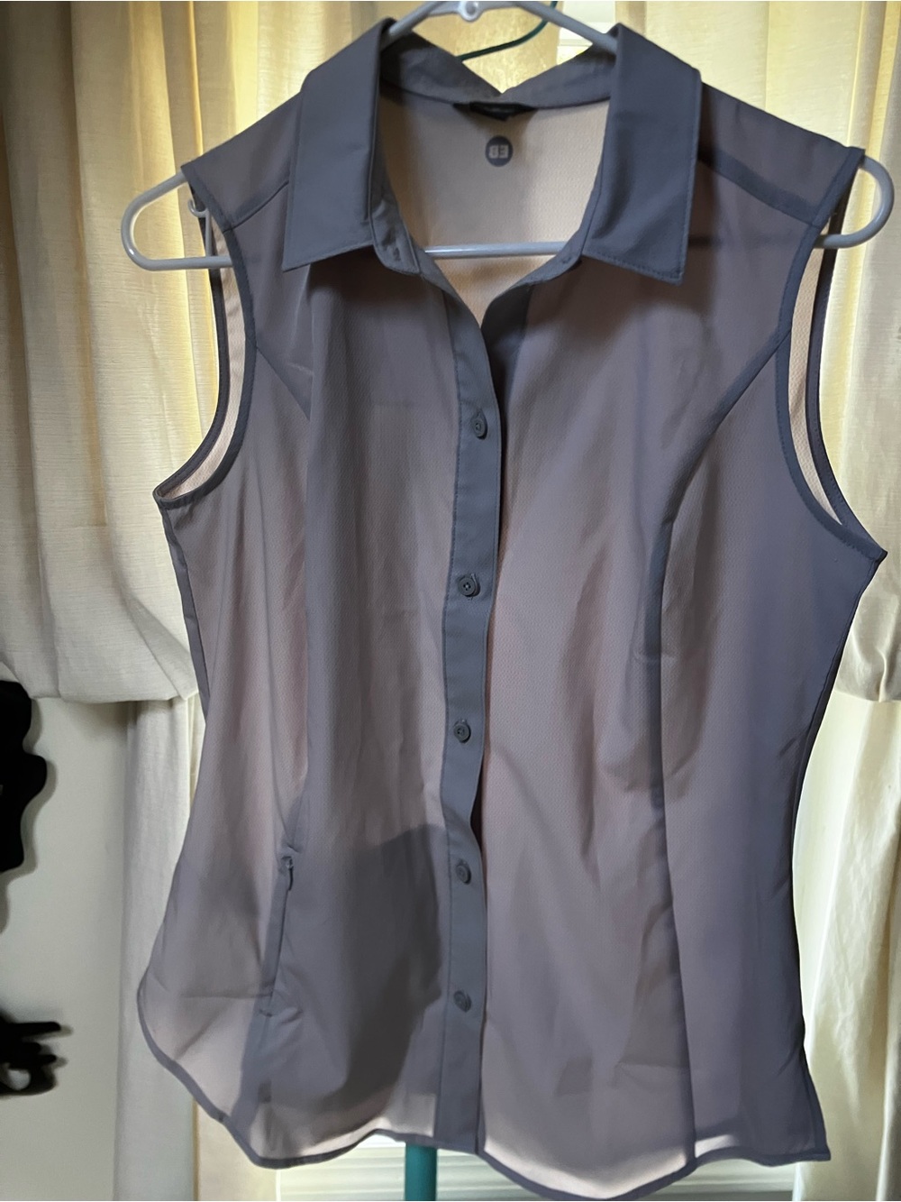 Eddie Bauer Sleeveless Sheer Button-Front Top in Gray